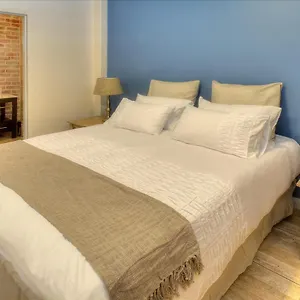 1 Bedroom In Four Seasons Apartment Cape Town