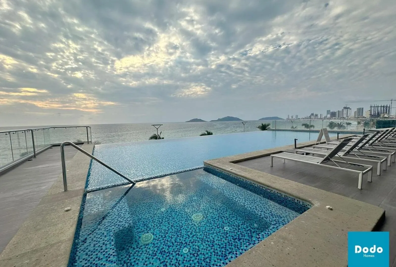 Sunset View Luxury Condos Mazatlán