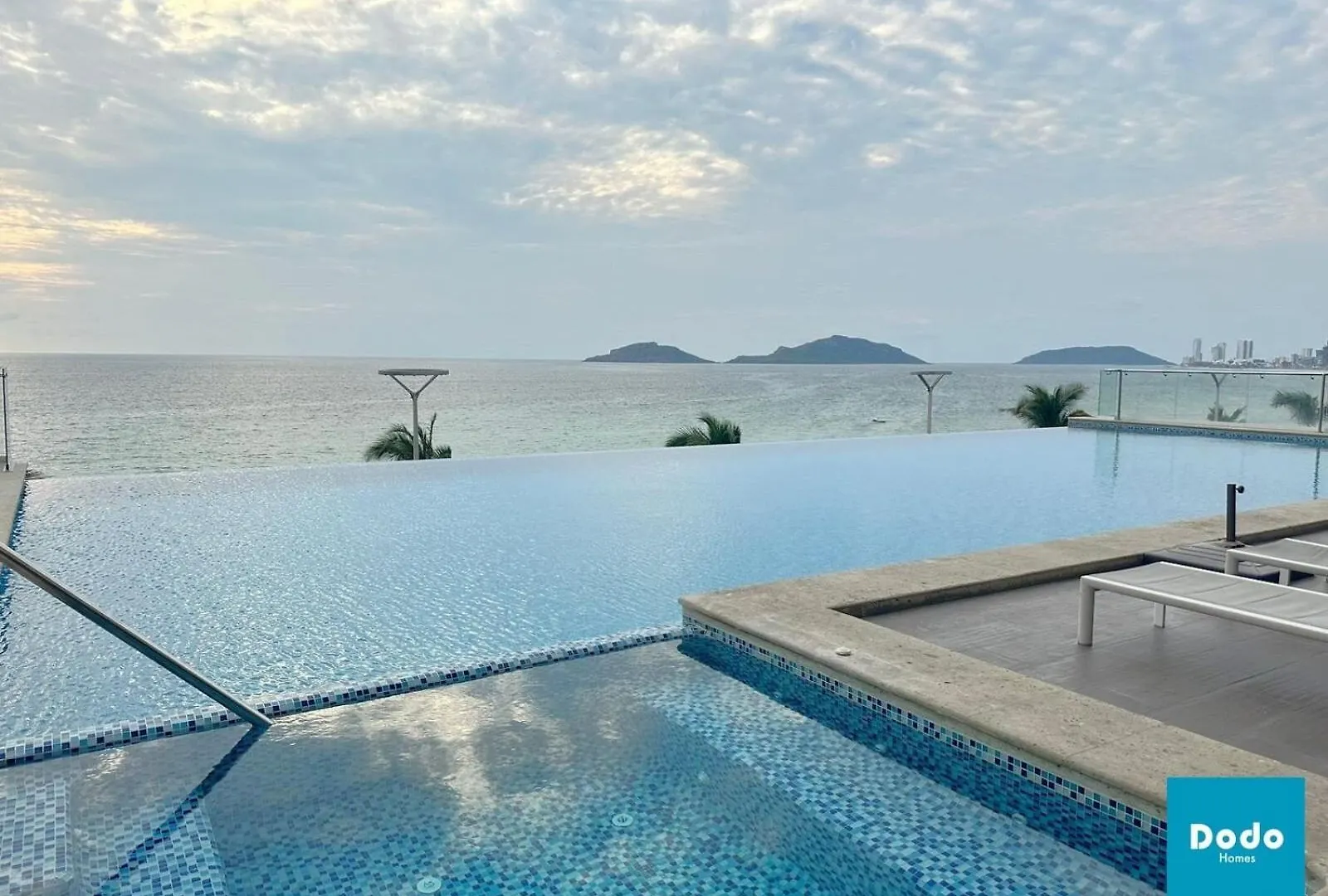 Sunset View Luxury Condos Mazatlán Messico
